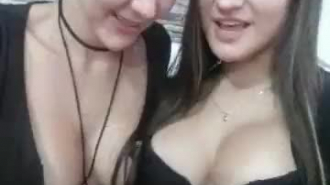 طبطب الكولومبي يمارس الجنس مع زوجها السابق على صفحة الويب
