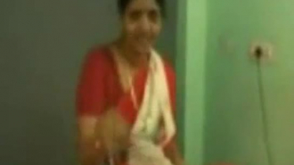 سيدة هندية الحسية حصلت مارس الجنس في الحمار أثناء ممارسة الجنس الشرجي اللطيف مع عشيقها